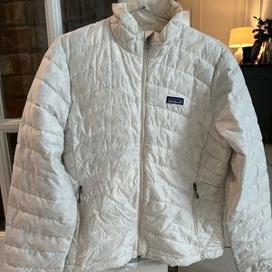 Women’s White Patagonia Jacket